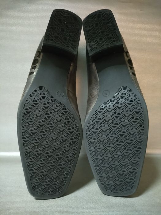 Sapatos de senhora tam. 37 novos