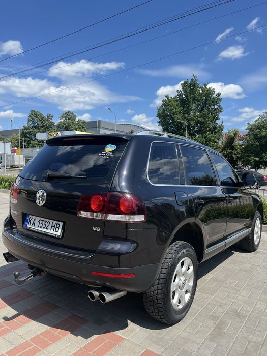 Офіційний Volkswagen Touareg з газом