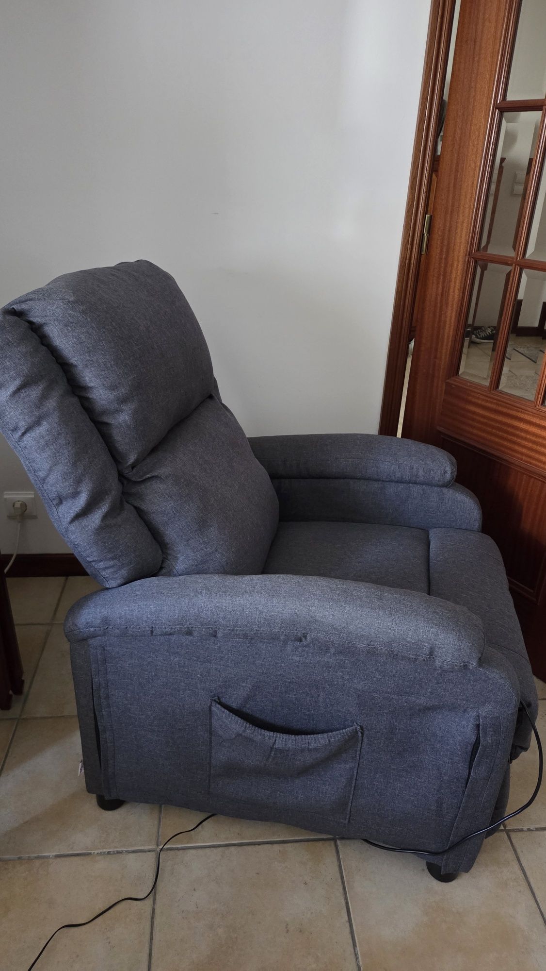 Sofá automático reclinável