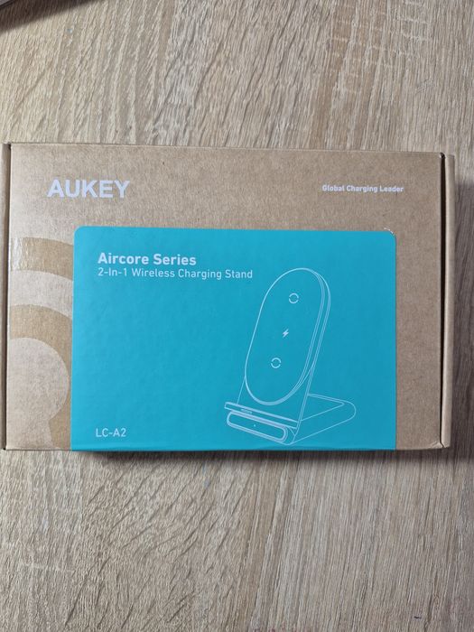 LC-A2 Aircore Series 2 In 1 Wireless Fast Charging Through Charging

S