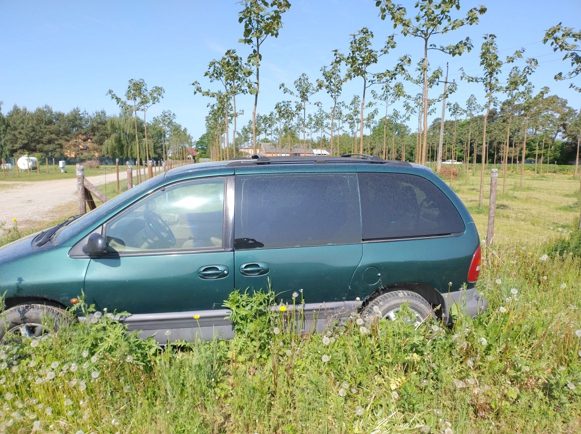 Chrysler Voyager i Grand Voyager 3.3 3.8 1996 do 2006 cześci. Fotele i