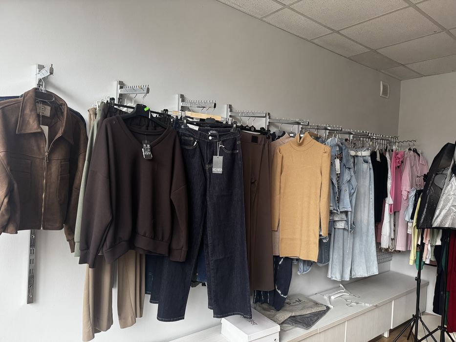 System wieszakow sklepowych