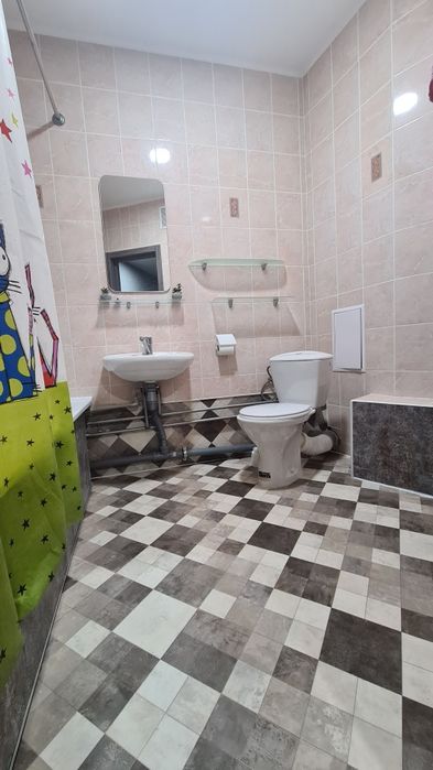 1к урлівська ахматової григоренко позняки рівермол