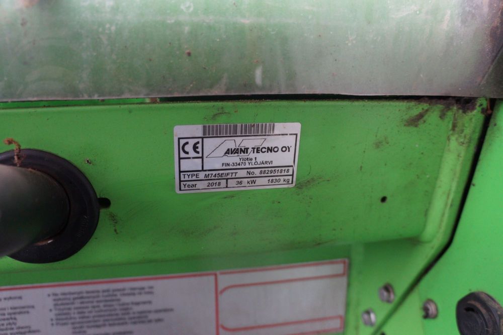 Ładowarka kołowa Avant Tecno 745