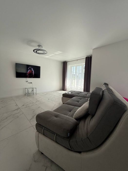 Продаж окремо стоячого будинку біля Винник, с під