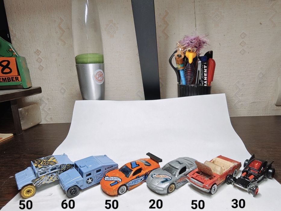 Машинки модели hot wheels matchbox Porsche Mazda Honda Datsun Ford