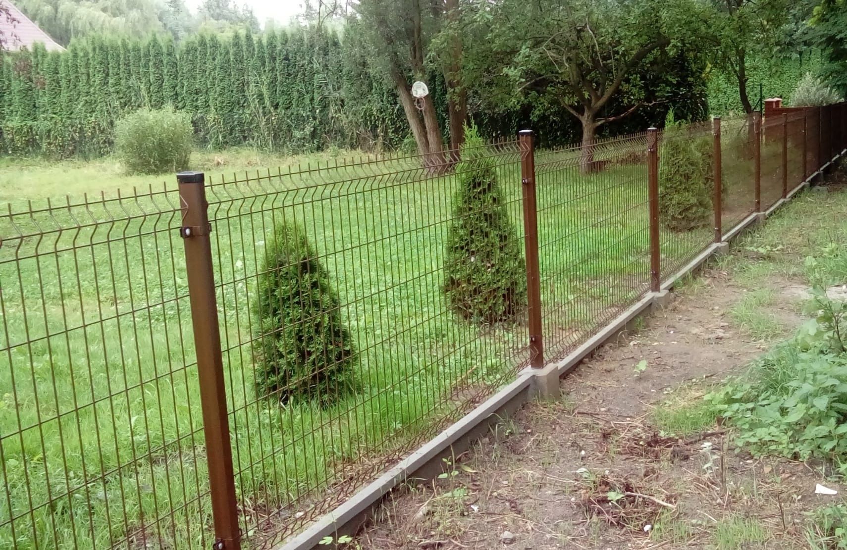 Płot Ogrodzenie z paneli systemowych, siatki plecionej, bramy, furtki