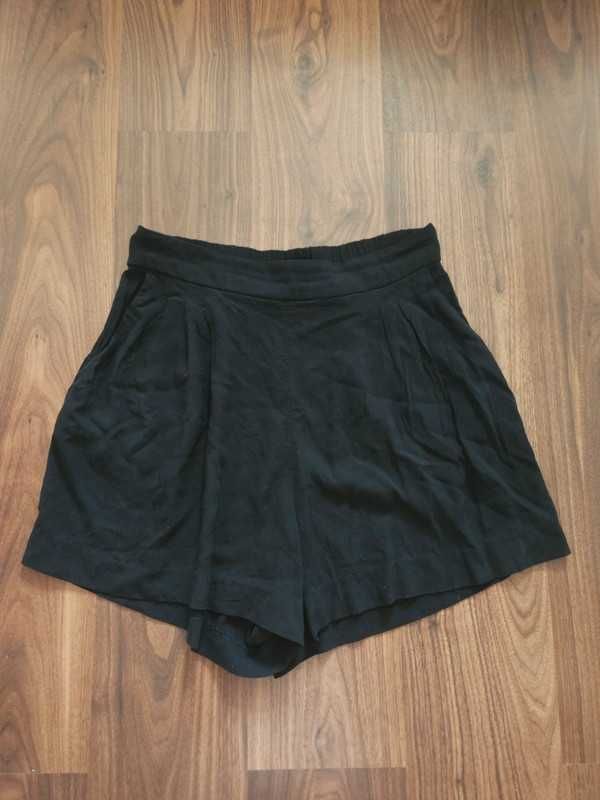 Spodenki czarne H&M wysoki stan L 40