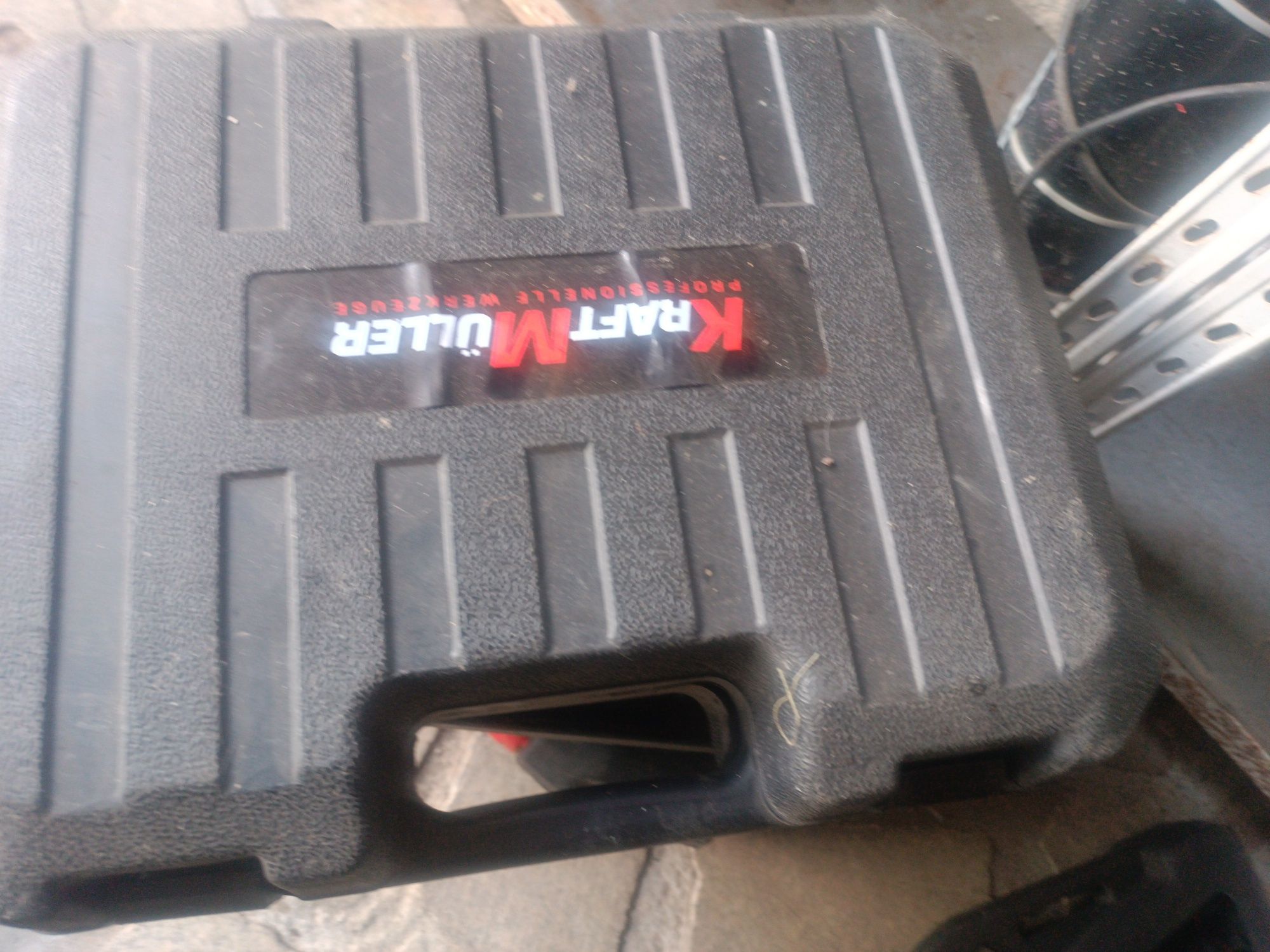 rebarbadeira a bateria