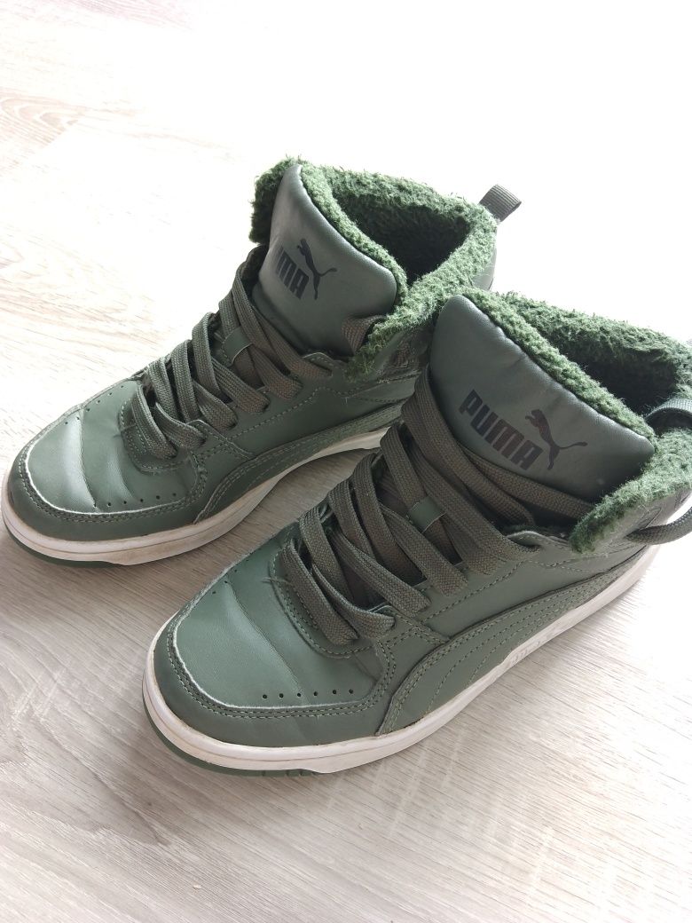 Buty Puma oryginalne, zimowe, ocieplone w środku rozm 38 młodzieżowe