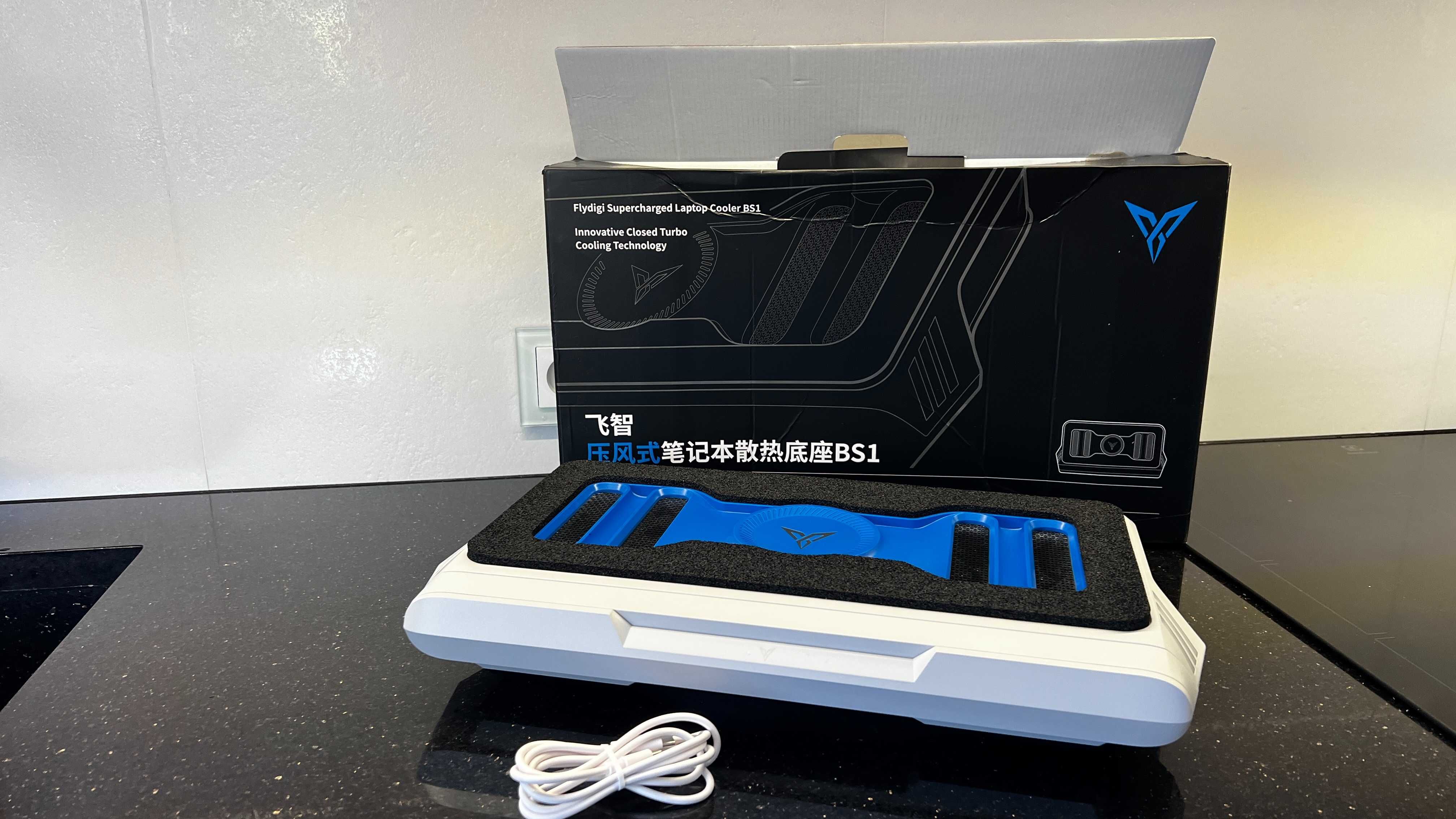 Flydigi BS1 - podkładka chłodząca notebook (cooling pad)