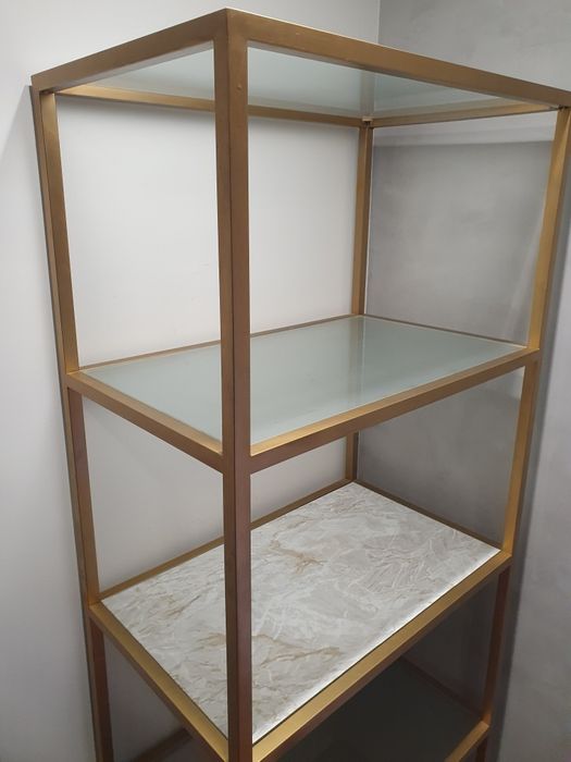 Estante em Inox com prateleiras em vidro