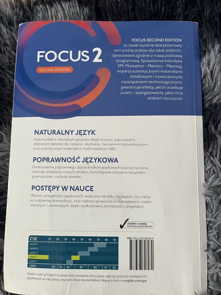 Focus 2, podręcznik