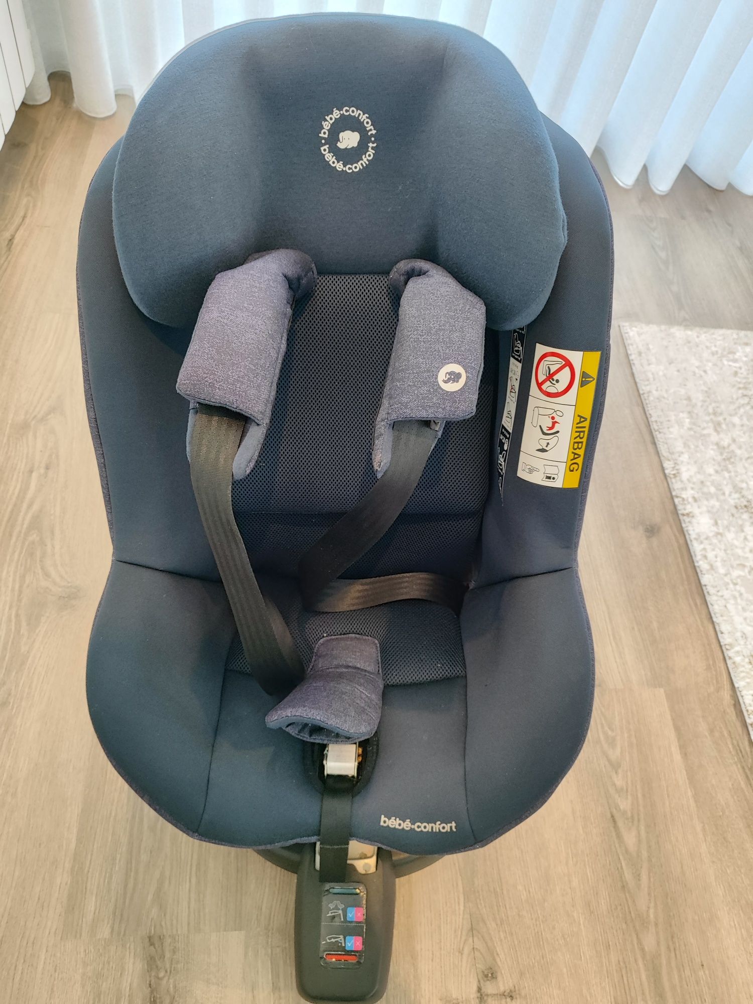 Cadeira auto Bebe Confort Beryl
AUTHENTIC BLACK