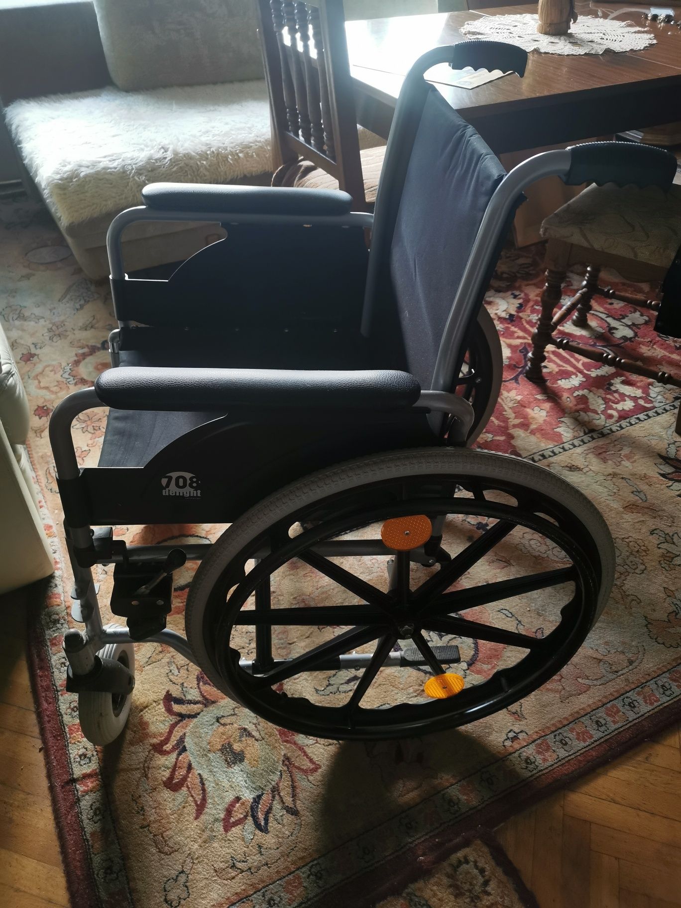 Wózek inwalidzki 708 Delight Vermeiren