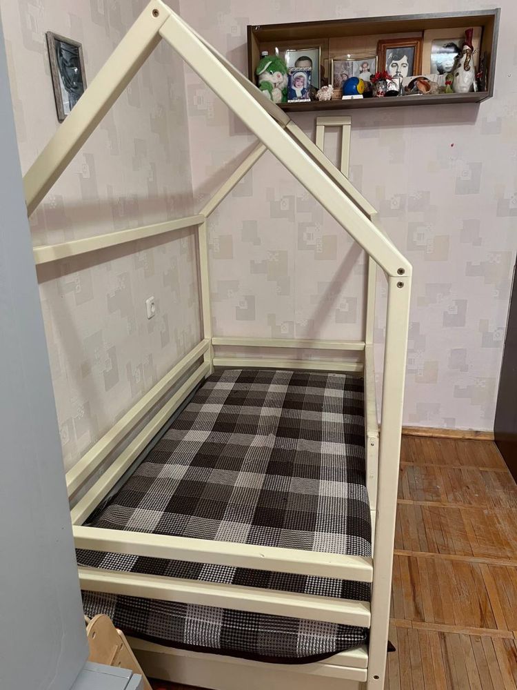 Ліжко будинок дитяче