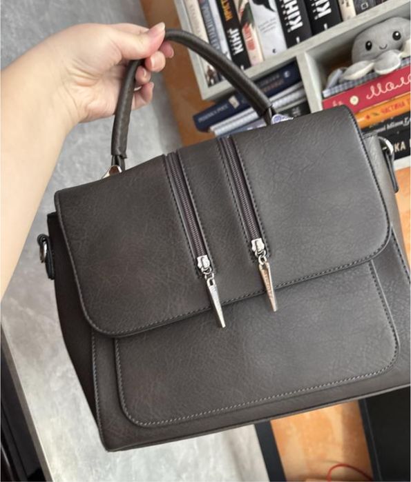 Продам сумки по 200 грн