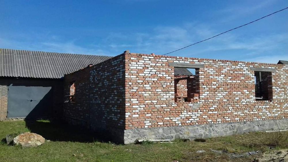 Продам недобудований участок