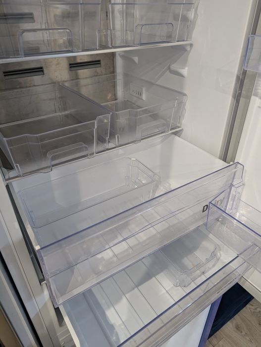 Pojemniki od lodówki BEKO