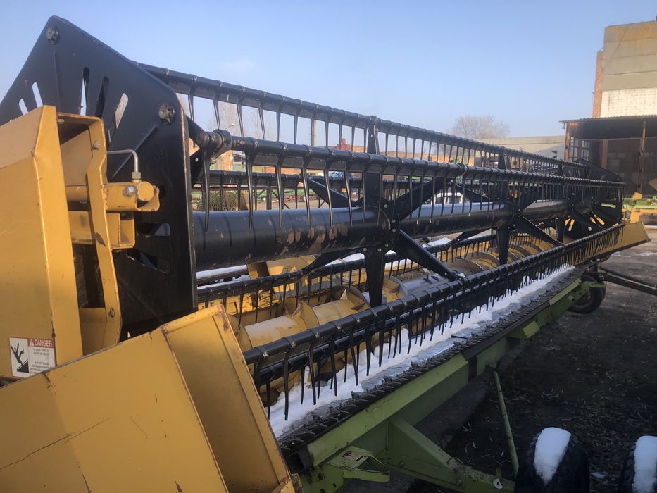 CLAAS Lexion CAT 570