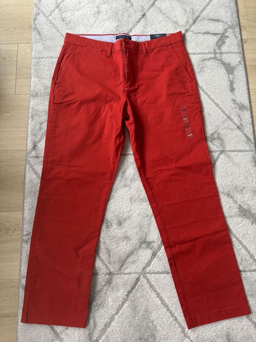 Nowe Tommy Hilfiger spodnie Chinosy 33/30