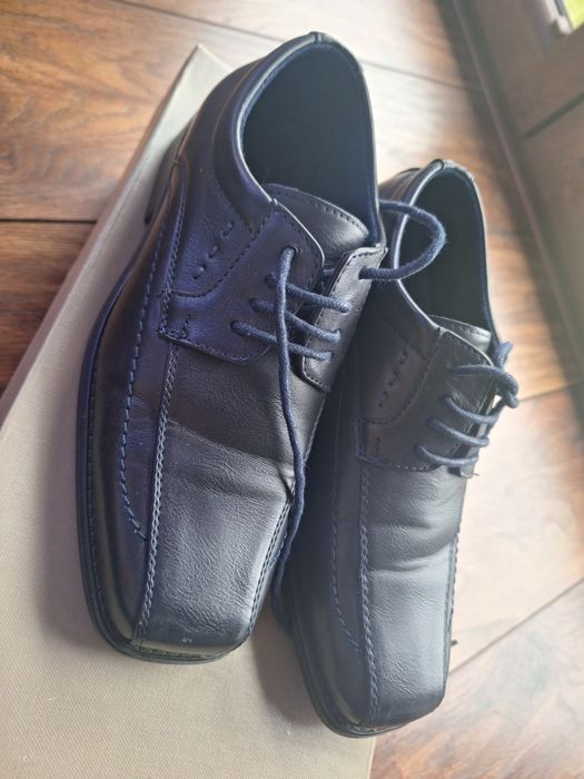 Półbuty vapiano skóra rozmiar 34 czarne