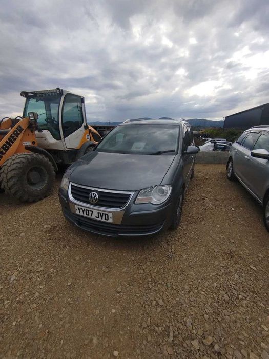 Продам Туран 1.9 TDI 2007 р механіка Touran 1.9