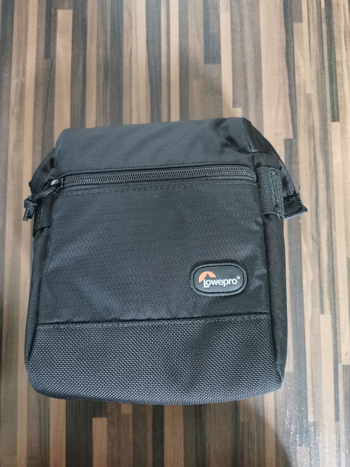 Lowepro Utility Bag 100 AW