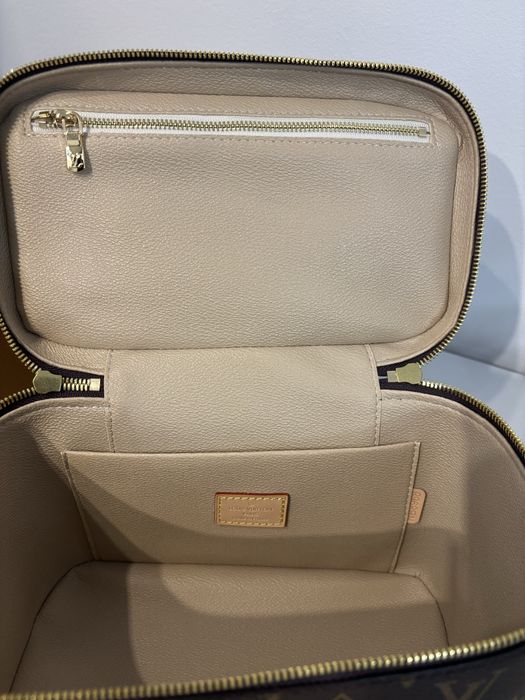 Nowa kosmetyczka torba Louis Vuitton skóra LV duza