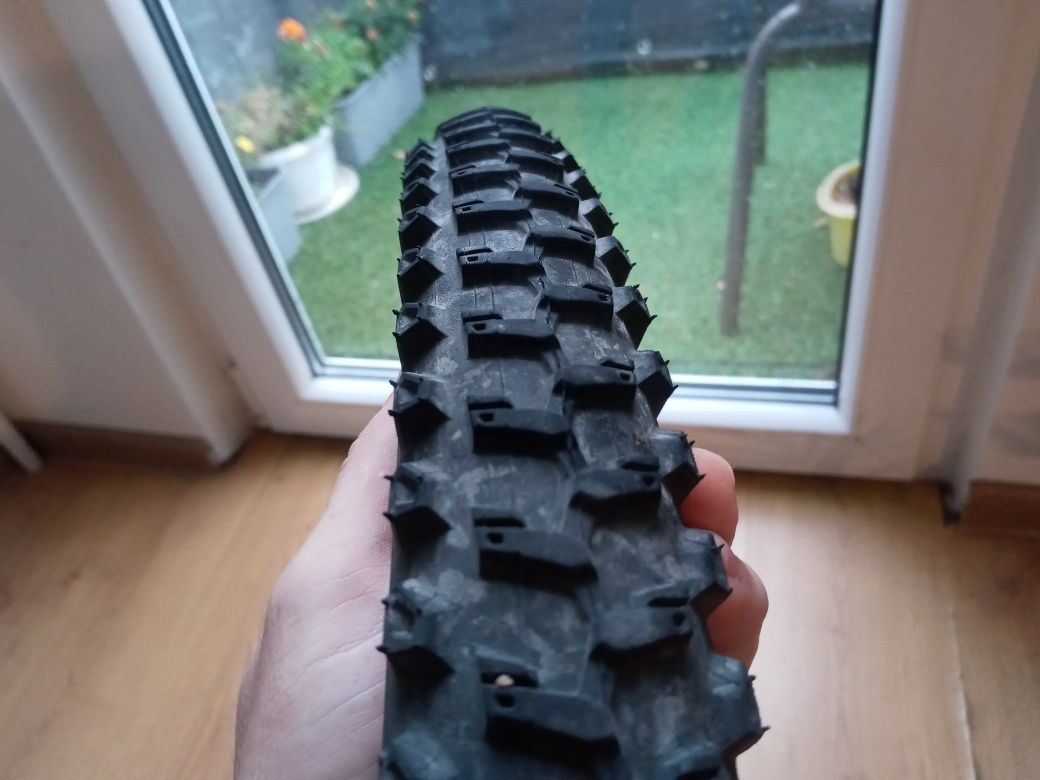 Opona Rockrider All Conditions Light 27,5x2.1 plus dętka