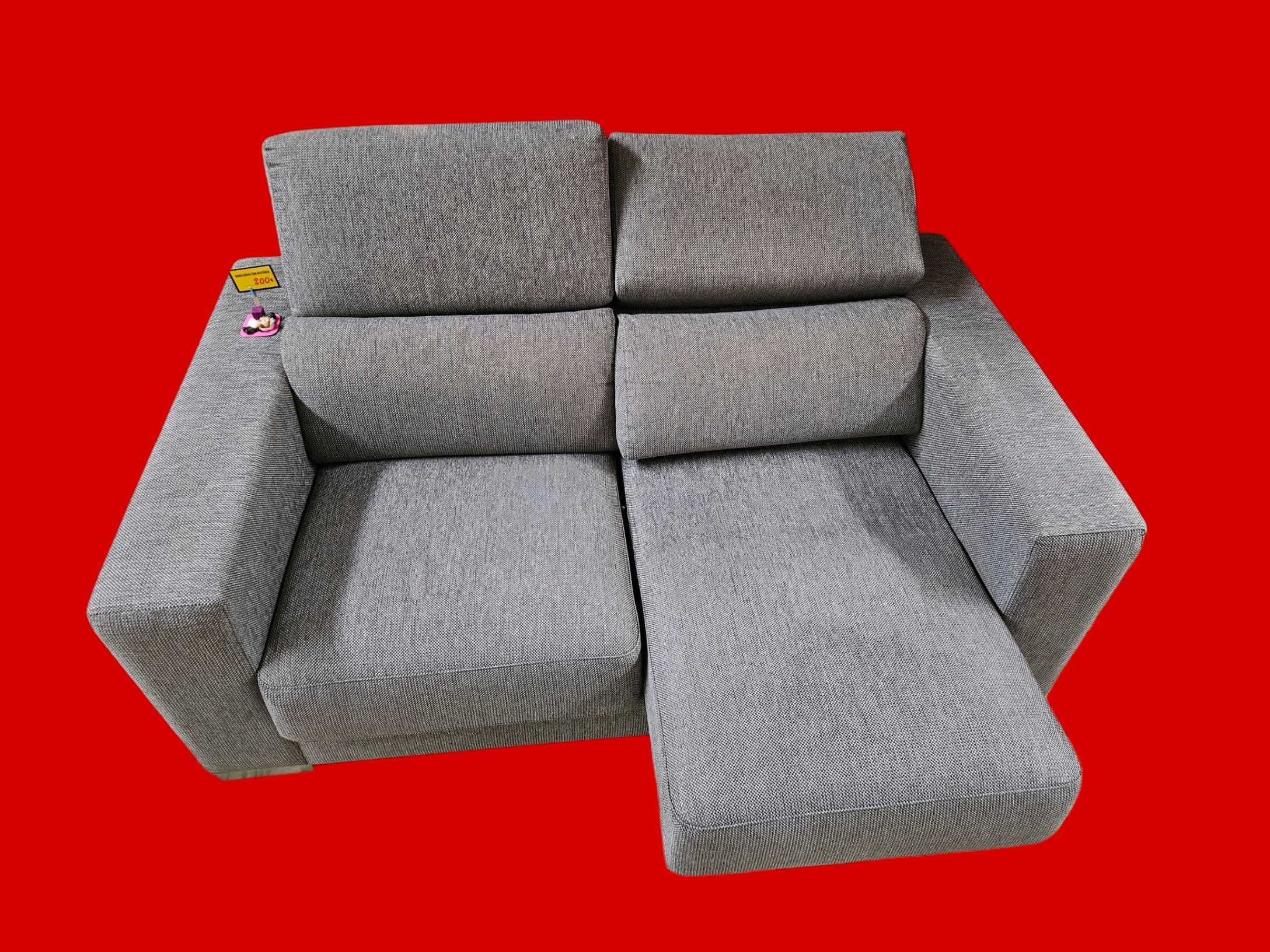 Sofá chaise long de dois lugares - Sem zonas rasgadas ou danificadas