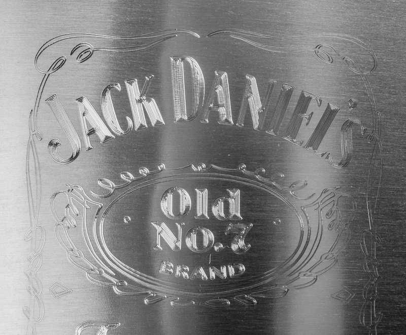 Piersiówka z grawerem 8 Oz