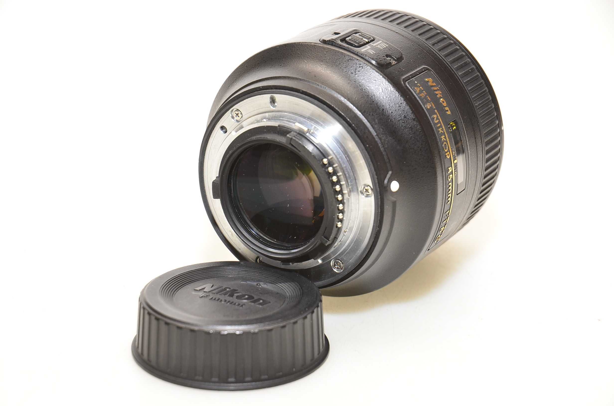 NIKON NIKKOR AF-S 85 mm f/1.8 G