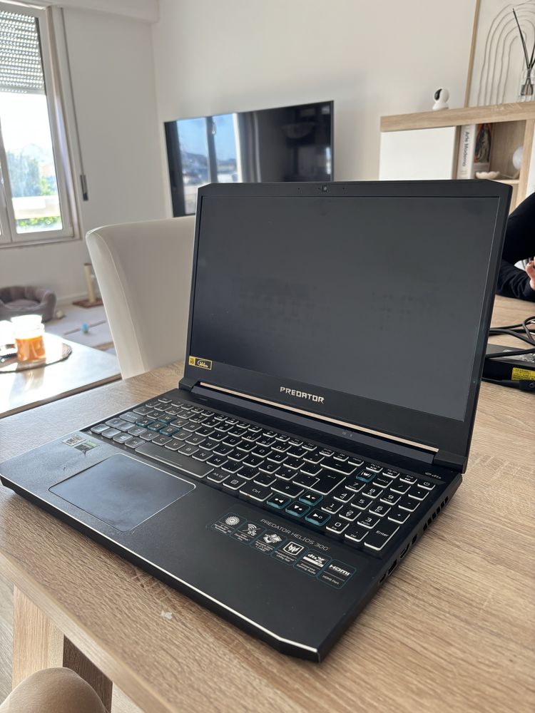 Portatil Gaming Predator PH315-53