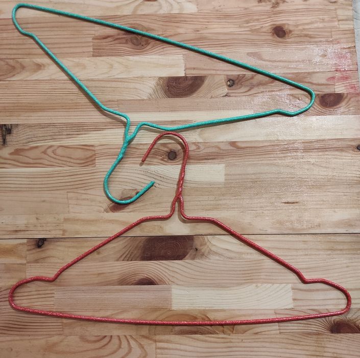 Вішалки. Вішалки для одягу.