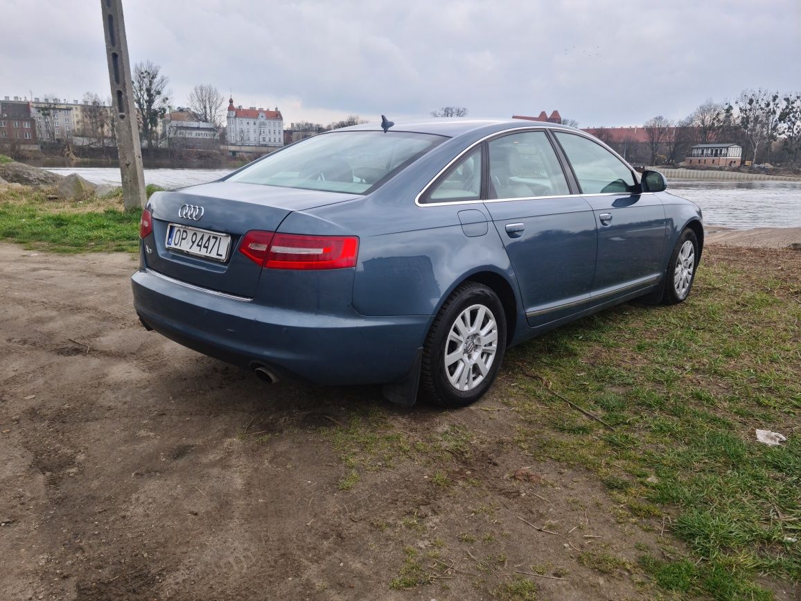 Audi A6 2.8 V6 2010r benzyna