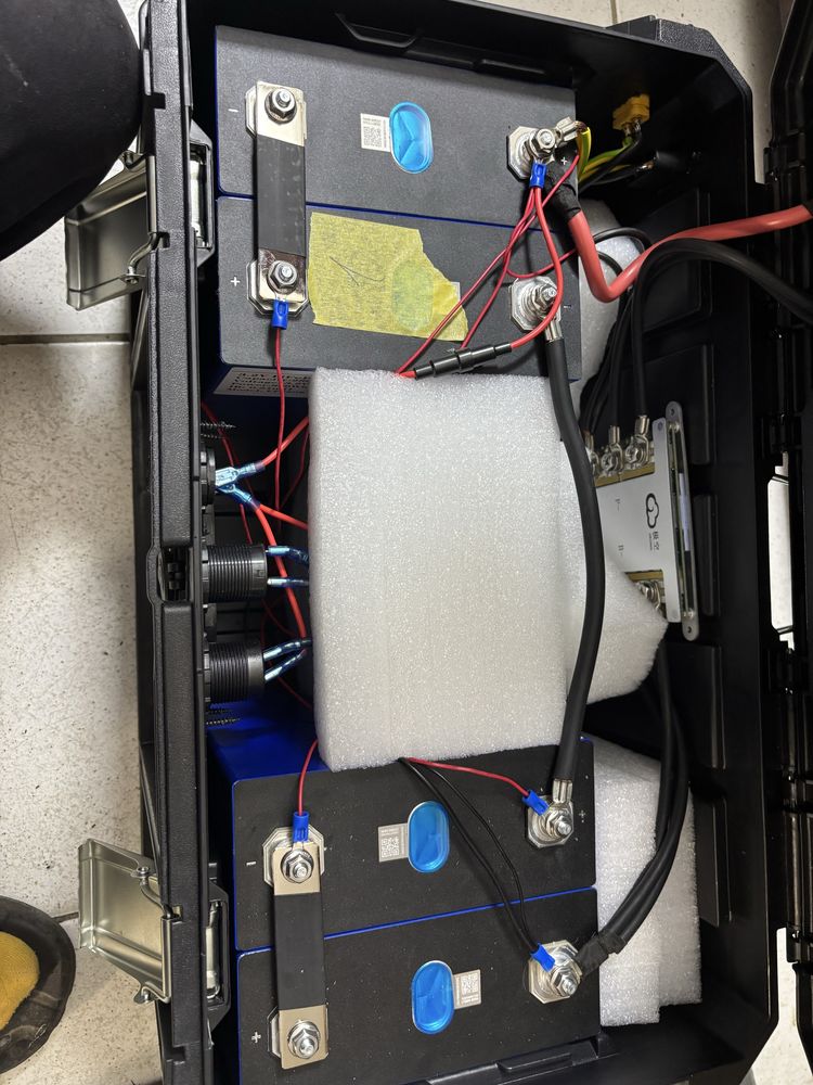 Акумулятор LiFePO41 2.8V 280Ah bms300а