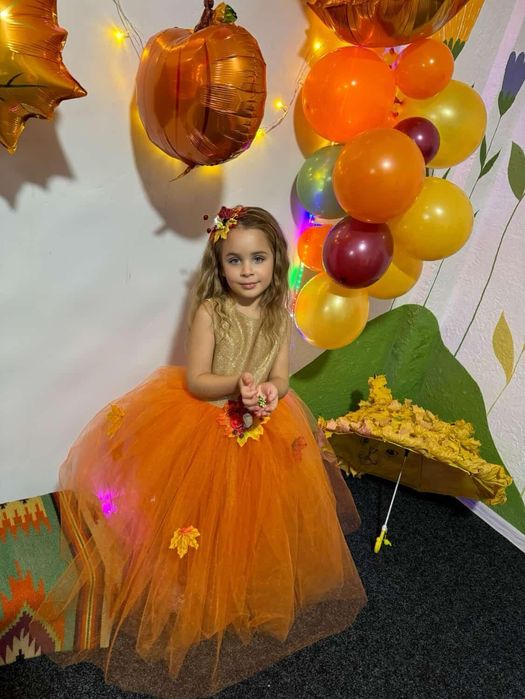 Сукня золота осінь щедра на свято осені помаранчева із листям морква