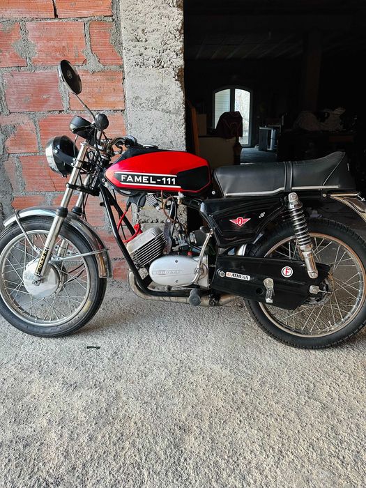 Famel zundapp  111 toda restaurada (doc unico)