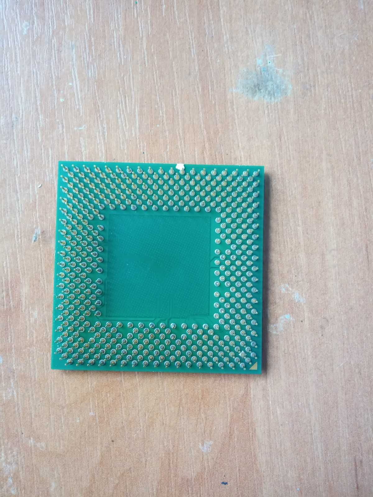 Процессор AMD Sempron 2200+ (Socket 462/A) 1500 МГц ядро Thorton
