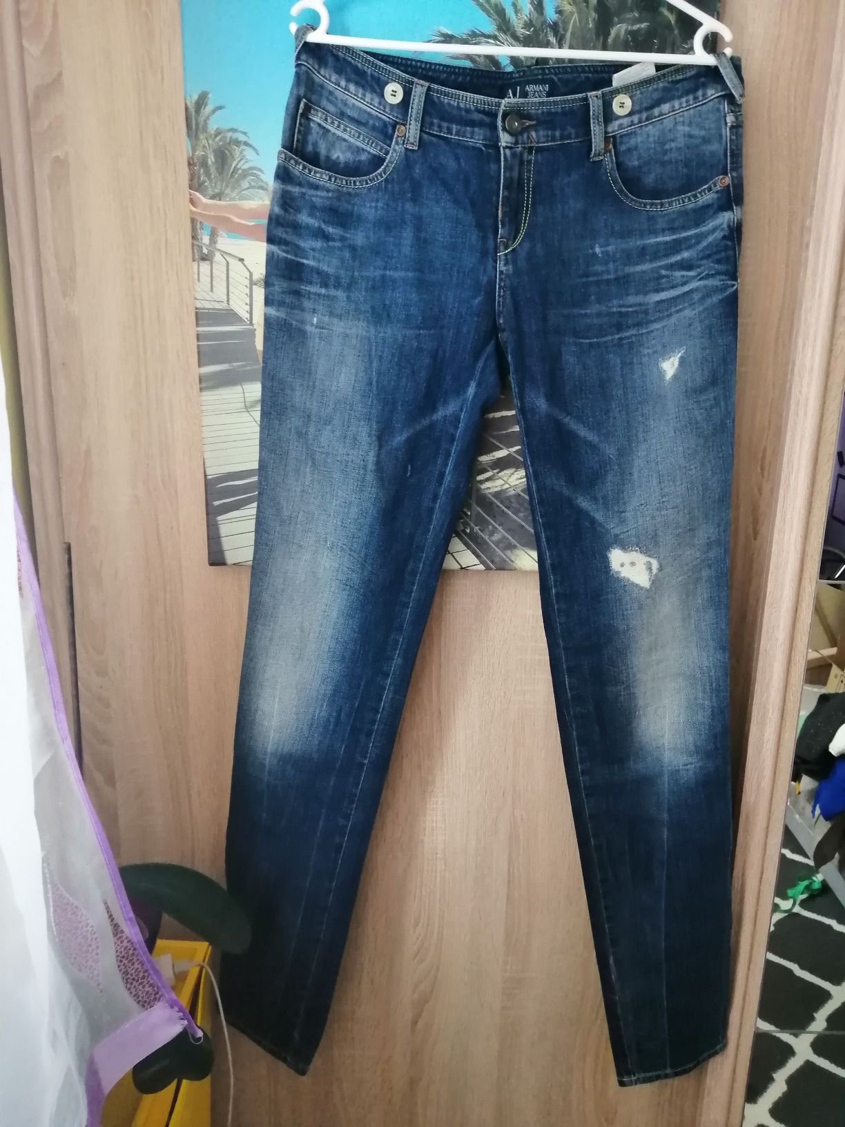 Granatowe jeansy dżinsy basic przetarte Armani Jeans rozmiar 30 S