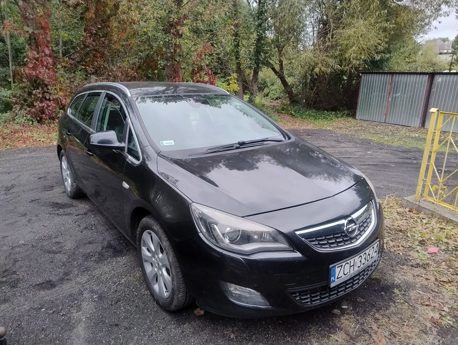 Opel Astra Opel Astra J 2.0 CDTI  165 km  2011 rok