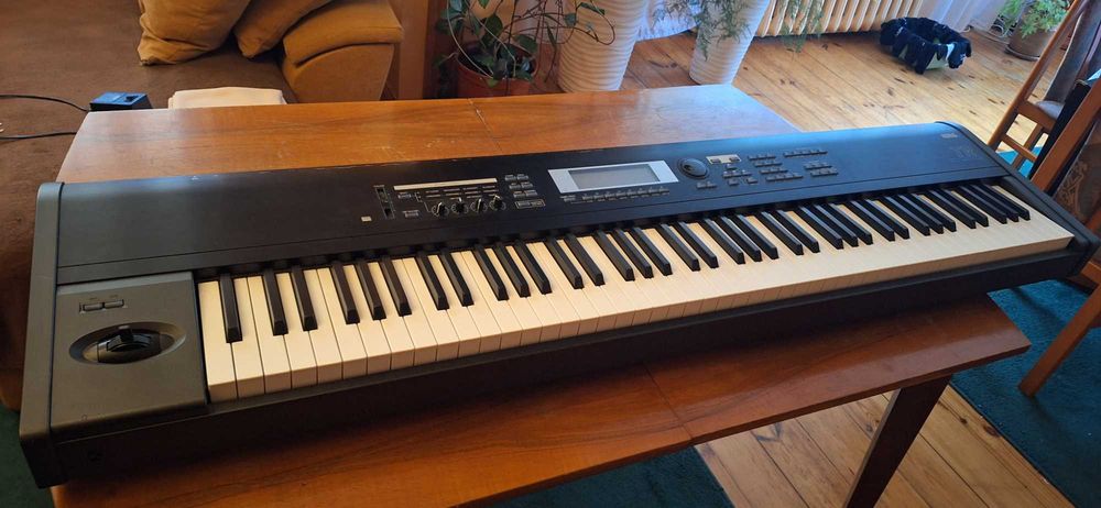 Korg TR 88 syntyzator
