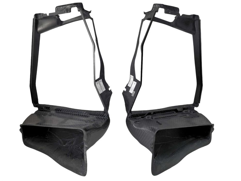 Ferrari 488 Challenge Evo - kierownica powietrza wlot dolot chłodnic