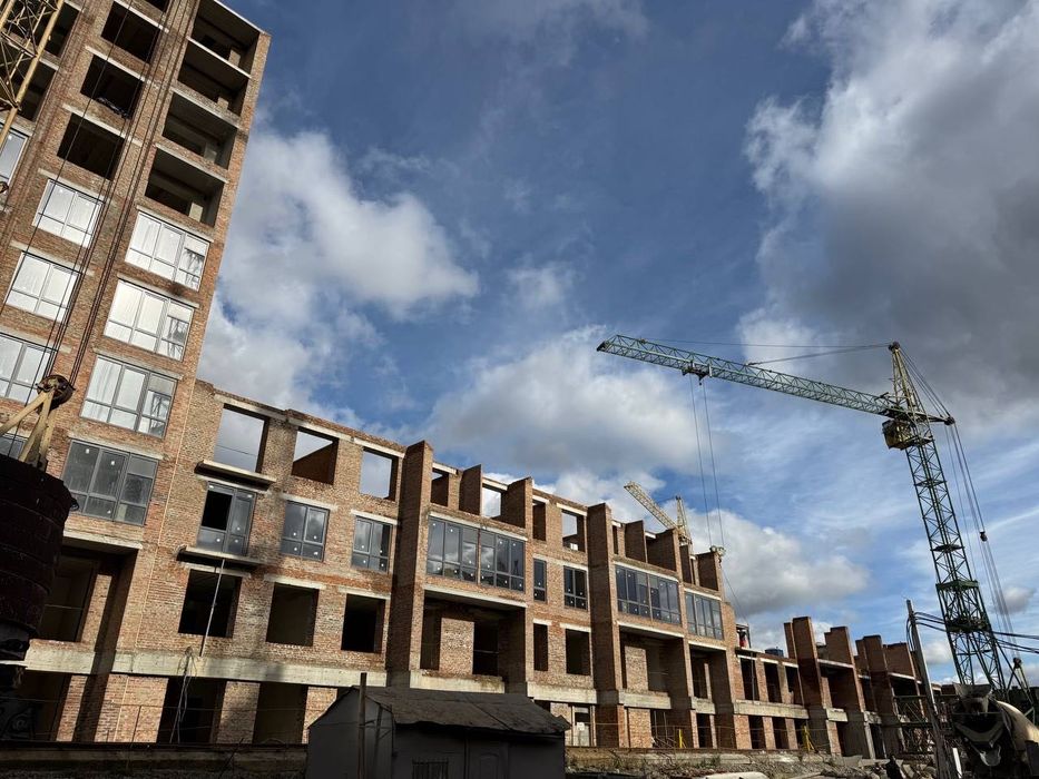 1-кімнатна в центрі міста на 6 поверсі!