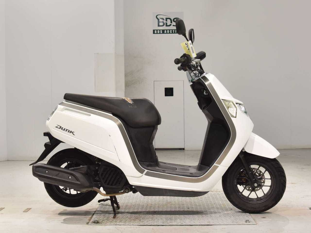 Купити скутер Honda DUNK AF74 в АртМото Хмельницький здокументами