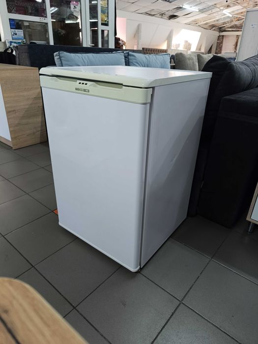 Морозильна камера BEKO FRN-1970HC