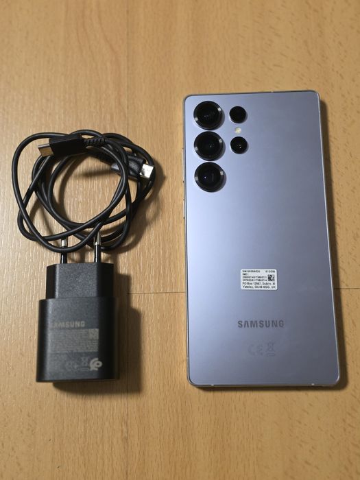 Samsung Galaxy S25 Ultra 12GB/512GB como novo