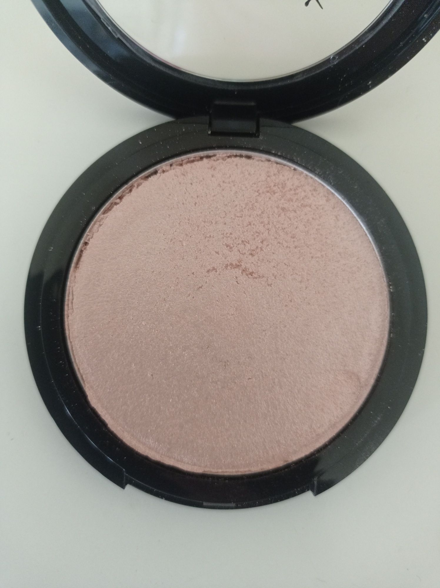 Rozświetlacz Max Factor Facefinity Highlighter powder w odcieniu 001