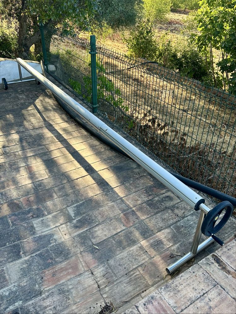 Enrolador capa piscina